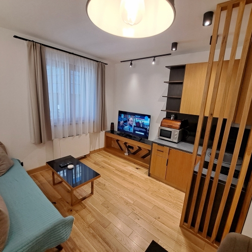 Lux Apartmani 1,4 u Casa di legno