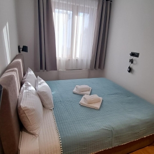 Lux Apartmani 2,5,8,11 u Casa di legno
