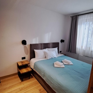 Lux Apartmani 2,5,8,11 u Casa di legno