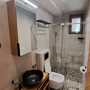 Lux Apartmani 2,5,8,11 u Casa di legno