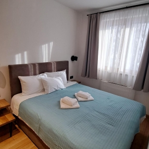 Lux Apartmani 2,5,8,11 u Casa di legno