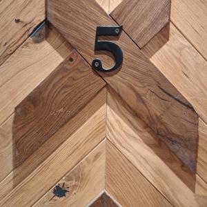 Lux Apartmani 2,5,8,11 u Casa di legno